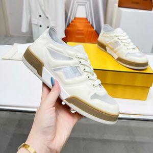 2023 Luxury Designer Shoes Match Mesh Surface Women's Low Top Sneakers Outdoor Platform Casual Shoe Couples Trainers Storlek 35-42