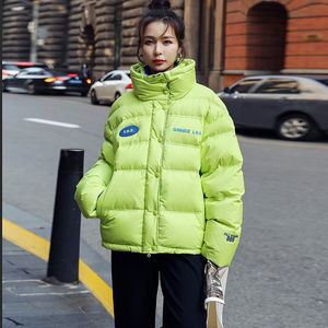 Vestuário Feminino Parkas Curto Jaqueta coreana suporte personalização Fabricante profissional