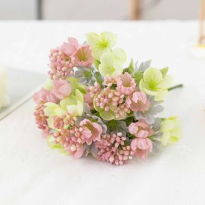 Getrocknete Blumen Günstige künstliche Seidenteeblumen und -früchte Plastikbraut hält Hochzeitsdekoration Hotel DIY Handwerk