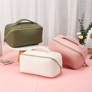 Kosmetiktaschen 2023 Koreanische große Kapazität Tasche Licht Luxus PU Leder Plaid Lagerung Ins Wind Großhandel