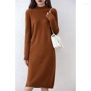 Casual Dresses Autumn Winter Women's Half High Collar Ull Lång klänning Versatil Midlängd stickad kashmir knä kjol