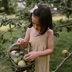 Abiti da ragazza Vestito giallo fluttuante per ragazze Estate Nuovo cotone Casual per bambini Vacanza allentata