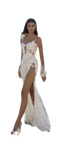 Seksowne sukienki ślubne syreny na jedno ramię w wysokim rozbiciu koronkowym koralikowym ręka ręka Made Flower Wedding Sukni