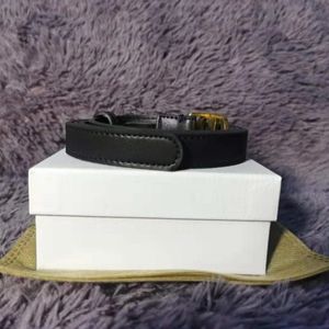 2,0 cm 2,8 cm 3,4 cm Digner Small-mistbälten Kvinnor Fashion Belts Läder Läder Casual Jeans Alfabetmönster axelband Välj 7 färger med låda