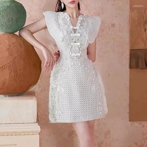 Casual Dresses Runway Women V Neck Sleeveless Mini Dress 2023 Spring Summer Embroidery Floral Lace Patchwork Beaded Bow Slim Party