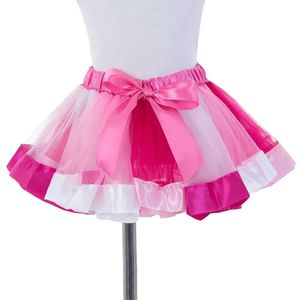 Kjolar kvinnors fluffiga mini båge bunden swing sommar tutu flerfärgad kvinnors kjol balett scen prestanda Falda G220606