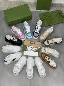 22 Model Lüks El Yapımı Deri Sıradan Erkekler Ayakkabı Tasarımcı Spor Ayakkabıları Adam Konforlu Erkekler Loafers Sıcak Satış Mokasen Sürüş Beyaz Ayakkabıları