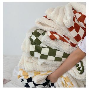 Blankets Multifunction Checkerboard Grid Flannel Blanket Super Soft Lamb Wool Sofa Throw Travel Bedspread On The Bed