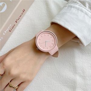 Relógios de pulso Moda Relógio Universal Não Impermeável Macaron Cor Feminina Pulseira Acessório Diário Pulseira Quartzo