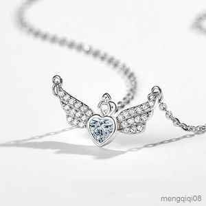 Pendanthalsband Fashion Classic Love Angel Wings Halsband för Women Personality Crown Heart Party Jewelry Accessories Jubileumsgåva R230612