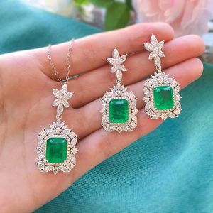 Chains 2023 European And American Product S925 Silver Micro Inlaid Emerald Necklace Women's Clavicle Chain Retro Style Pendant