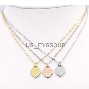 Pendant Necklaces 2020 Stainless steel heartshaped necklace short female jewelry 18k gold titanium peach heart necklace pendant for woman J230612