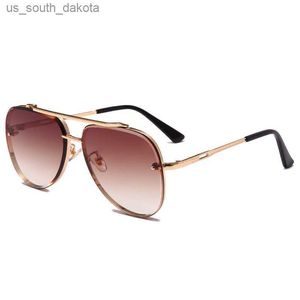 New Fashion Classic Pilot Sunglasses Cool Men Brand Design Metal Sun Glasses Vintage Women Shades UV400 Oculos de Sol L230523