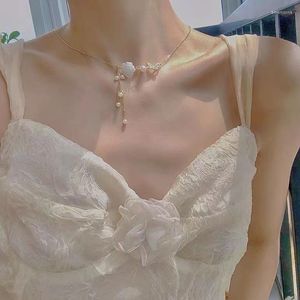 Collane con ciondolo Fashion Simple And Fresh Sweet Rose Nicchia Design Sense Personality Geometric Street S Lady Temperament Necklace