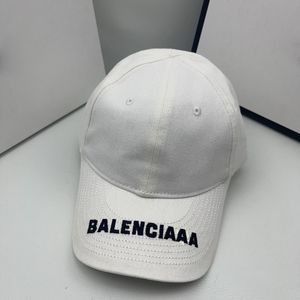 Tuval Embroid Tasarımcı Beanie Cap Casquette Beyzbol Moda Kadınlar Erkek Tasarımcı Şapka Güneş Kanıtı takılmış kamyoncu şapkası pamuk astarı bahar yaz açık nefes alabilen