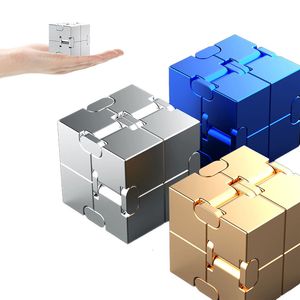 Decompression Toy Mini Stress Relief Premium Metal Infinity Cube Portable Decompresses Relax Toys Regalo per bambini p230612