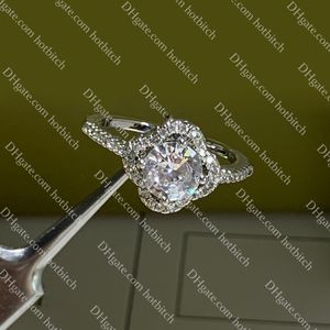 Kvinnor Wedding Ring Designer Diamond Ring Classic Sterling Silver Band Rings Luxury Jewets Jubileum Julpresent