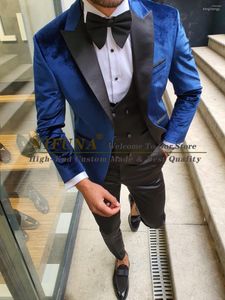 Men's Suits Men's Royal Blue Slim Fit Velvet Tuxedo With Black Peaked Lapel Wedding Men's Suit Set Fashion Prom Party 3 Piece