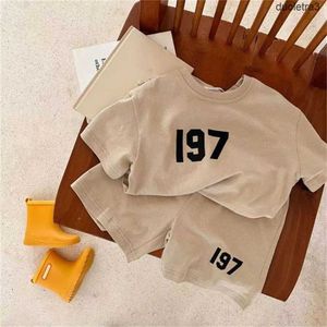 Designer Kids Clothes Sets Boys Summer Ess Tracksuits Casual Letter Baby Girls Kid T Shirts Pants Infants Children Short Sleeve Top Shorts Youth Toddler C V4KZ