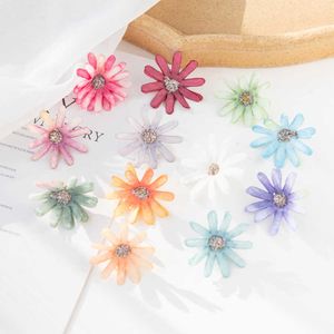 Kurutulmuş çiçekler 100pcs çok renkli yapay 4cm mini ipek papatya düğün partisi Noel çelenkleri diy şeker kutusu scrapbook ev dekorasyon