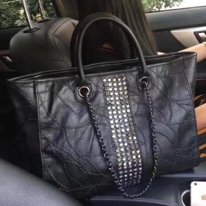 Abendtaschen Punk Rivet Große Kapazität Frauen Tote Rock Designer Geldbörsen und Handtaschen Weibliche Weiche PU Leder Umhängetasche Schwarz Große Aktentasche