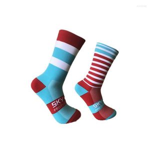 Sports Socks High Quality Chinlon Outdoor Cycling Left And Right Feet Wave Point Striped Bikes Calcetines Ciclismo