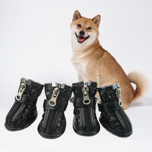 靴大型犬の靴カジュアルアンチスリップペットペットミディアムドッグシューズフットウェア春夏ビッグドッグブーツ通気性レザーメッシュサンダル4 PCS