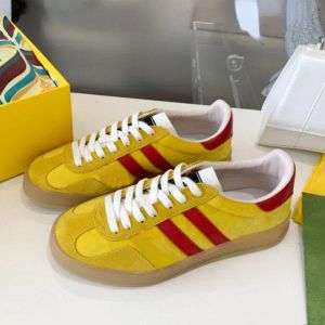 Gazelle designer de marca de sapatos casuais assinado clássico veludo emenda estampada retro cooperação homens e mulheres B22