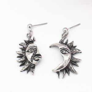 Ohrstecker Gothic Dark Wind Sonne Mond Gesicht Umarmung Kombination Magnet Paar Schmuck Rock Kreative Persönlichkeit Grunge