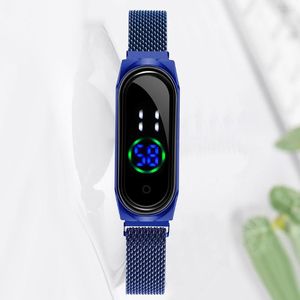 Zegarek na rękę 2023 Niebieski ekran dotykowy Watches Kobiety LED Digital Magic Mesh Belt Electronic Relogio Feminino