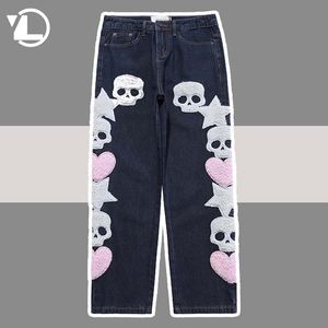 Mäns jeans rippade jeans män skalle och fem stjärnor handduk broderi byxor harajuku vibe stil streetwear överdimensionerade casual denim byxor svart 230613