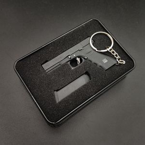 Metall G17 Gun Pistole 1:3 Modell Spielzeug mit 6 Kugeln Shell Ejection Survival Pistole Miniatur Ornamente hohe Simulation abnehmbare Soldaten Ausrüstung 2112