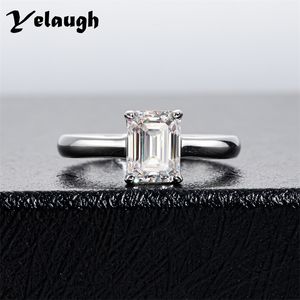 Solitaire Ring Yelaugh 2Carats Emerald Brilliant Cut Engagement Ring Sterling Silver 18K Gold Plated Wedding Fine Jewely 230613
