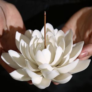 Inne domowe ogród ceramiczny biały kadzidło Lotus wystrój przyczepek Buddhist Aromaterapy Censer w biurze Teahouse 230613