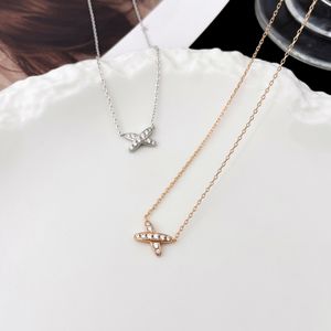 Luxury Gold Plated Necklaces Designer X-Letter Diamond Pendant Chain for Women Jewelry Wedding Party Gifts