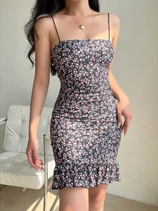 Casual Dresses Women Ruffle Floral Package Hip Dress Y2K ärmlös Spaghetti Strap Party Club Wrapped Short Dress for Summer Slim Dresses Z0612