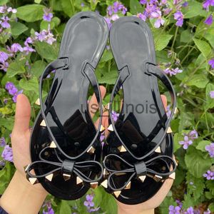 Hausschuhe Hot 2022 Mode Frau Flip Flops Sommerschuhe Cool Beach Großer Bogen Flache Sandalen Marke Gelee Schuhe Sandalen Mädchen Größe 36-41 J0613