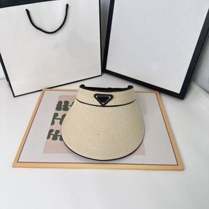 New Summer Luxury Designer Moda casual Protezione solare Fine intrecciato Cappello a cilindro vuoto necessario per viaggi Sunhat di altissima qualità