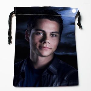 Borse portaoggetti Dylan O'Brien Coulisse Stampa personalizzata Ricevi borsa Tipo di compressione Dimensioni 18X22 cm