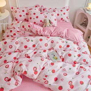 Bedding sets Strawberry Rabbit Bedding Set Spring Flower Bed Linen Single Double Size For Girls Blue Tulip Home Decor Fresh INS Duvet Cover Z0612