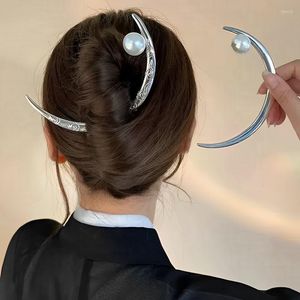 Fermagli per capelli in stile cinese Retro Moon Pearl Sticks Hairpin 2023 Fashion Half Head Curling Headdress Accessori in metallo