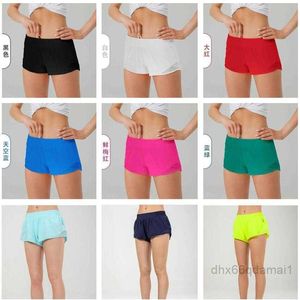 Lulus Summer Yoga Hotty Hot Shorts通気性クイック乾燥スポーツ下着レディースポケットランニングフィットネスパンツプリンセススポーツジムレギングLU T10N