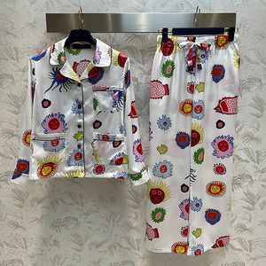 Pijamas femininos de seda pijamas primavera verão design colorido divertido camisa estampada senhoras lapela solto uso em casa