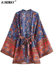 Abiti casual Vintage Stampa floreale Telai Rayon Cotton Bohemian Kimono per le donne Maniche a pipistrello Happie Short Robe Boho Bikini Cover-up J230614