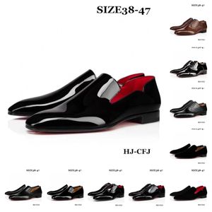 Loafers Elbise Ayakkabı Tasarımcı Spor ayakkabılar Üçlü siyah kırmızı oreo süet patent deri perçinler üzerinde loafer erkekler düğün iş partisi ayakkabı spor ayakkabı büyük boyut 38-47
