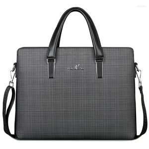 Bortkroppar Business Men's Handbags Office Manlig Executive Portfölj Stort Luxury Tote Laptop Bag For Man 2023 Shoulder Messenger Designer