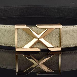 Cinture Cintura di design di lusso da uomo in pelle per il tempo libero Fibbia liscia Semplice gioventù da uomo Alta qualità Versatile Ceinture Homme