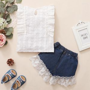 Kleidungssets für 1–6 Jahre, 2-teiliges Hosen-Set für kleine Mädchen, ärmellos, hohl, einfarbig, O-Ausschnitt, T-Shirt, Blumenspitze, Saum, kurze Denim-Sommer-Outfits