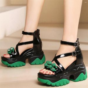 Kleiderschuhe Keile Mode -Sneaker Frauen echtes Leder Super High Heels Gladiator Sandalen Frauen offene Spitzenplattform Pumps Casual