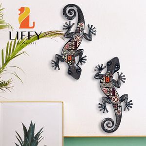 Obiekty dekoracyjne figurki Matal Jaszczurka Wall Art 2PCS ręcznie wykonany szklany metalowy gekon dekoracje na zewnątrz do salonu ogrodowe ogrodzenie 230613